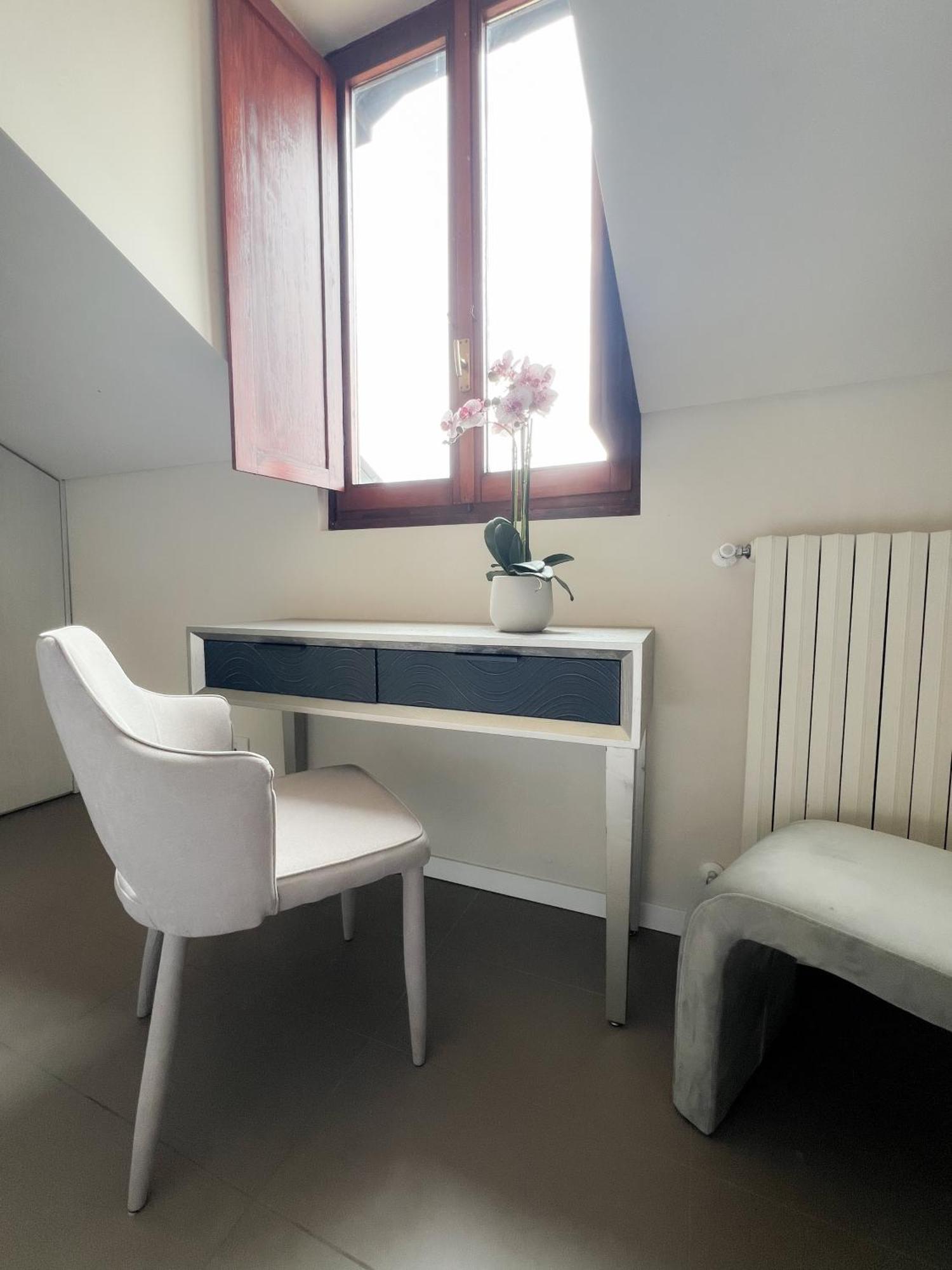 Comecasa 10 Minutes Walk From Duomo 2 Bedroom Apartment ميلان المظهر الخارجي الصورة