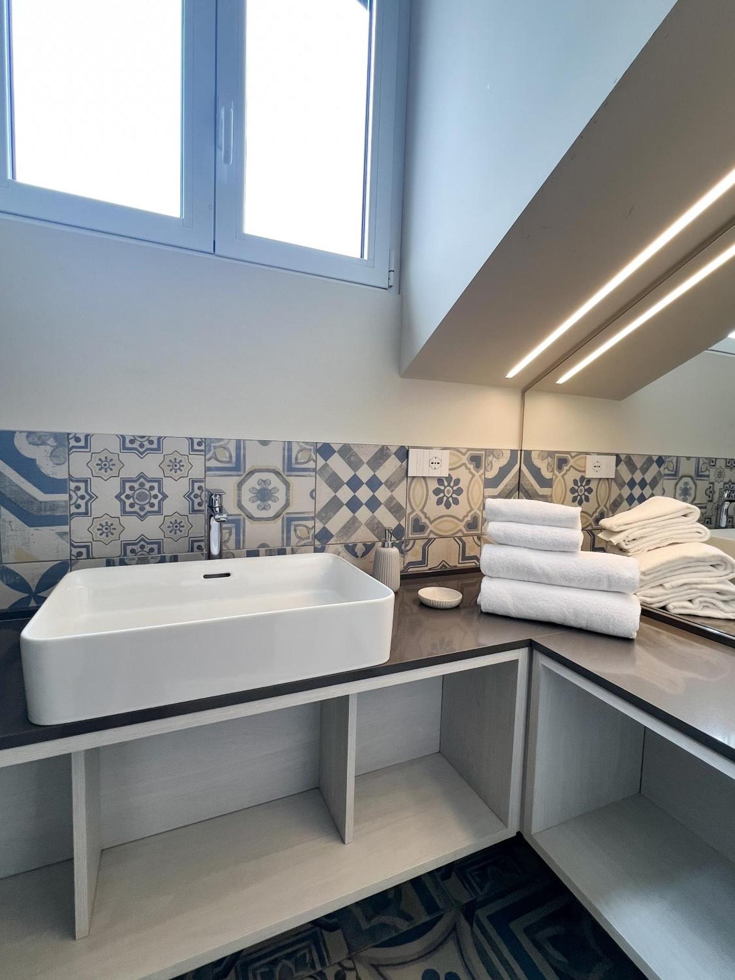 Comecasa 10 Minutes Walk From Duomo 2 Bedroom Apartment ميلان المظهر الخارجي الصورة