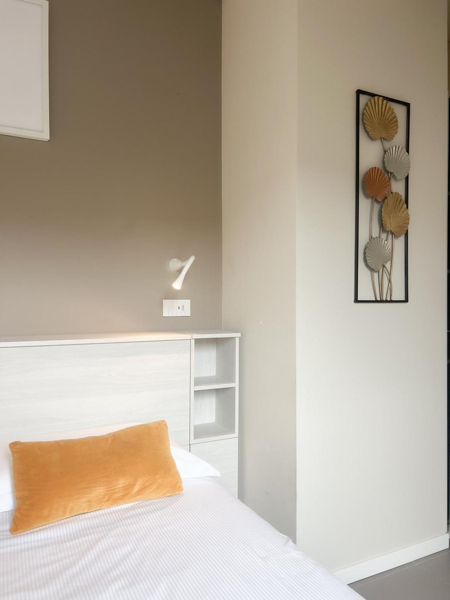 Comecasa 10 Minutes Walk From Duomo 2 Bedroom Apartment ميلان المظهر الخارجي الصورة