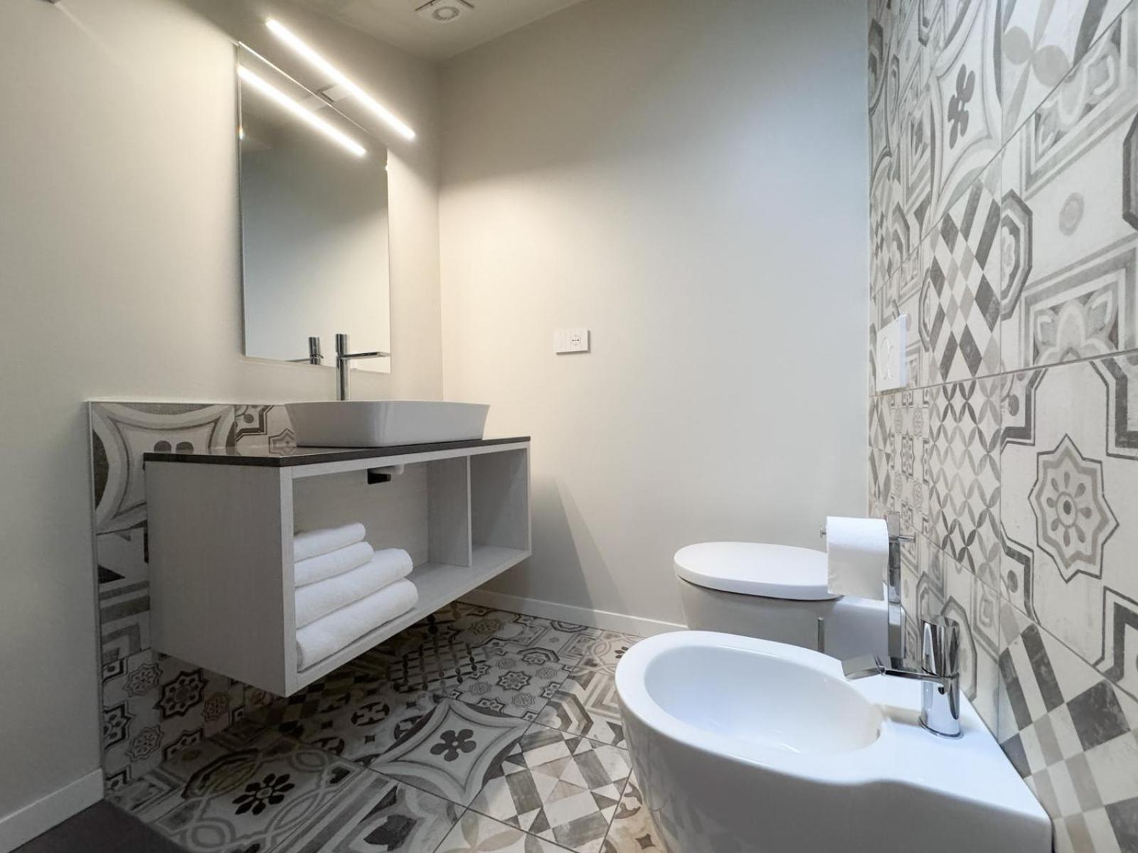 Comecasa 10 Minutes Walk From Duomo 2 Bedroom Apartment ميلان المظهر الخارجي الصورة
